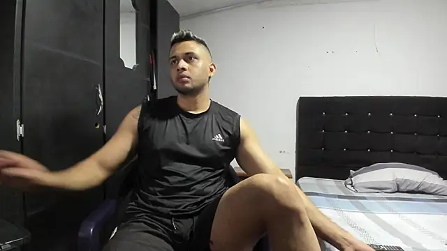 Snapshot of Ryan_xc1 chatting on 02.01.26 Ryan xc1 online show from 02.01.26