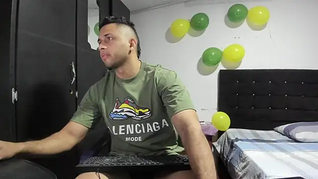 Snapshot of Ryan_xc1 chatting on 03.17.26 Ryan xc1 online show from 03.17.26