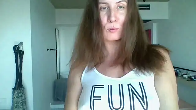 ALICAINWONDERLAND online show from 09.14.25