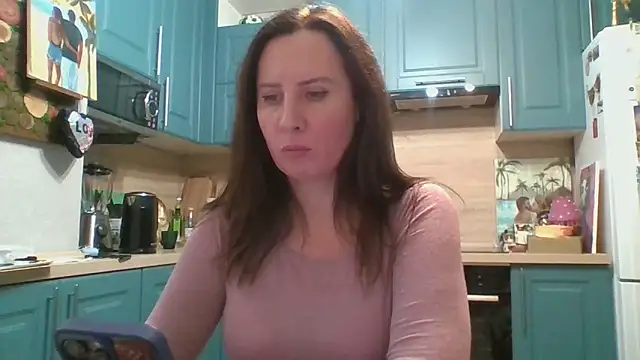 ALICAINWONDERLAND online show from 12.03.25