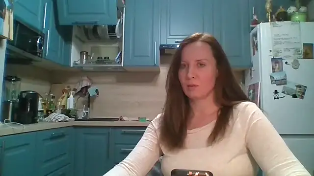 ALICAINWONDERLAND online show from 04.07.26