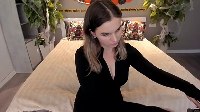 SofiSoft online show from 10.22.25