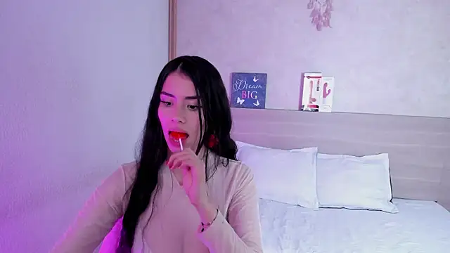 Tinny floor online show from 10.16.25