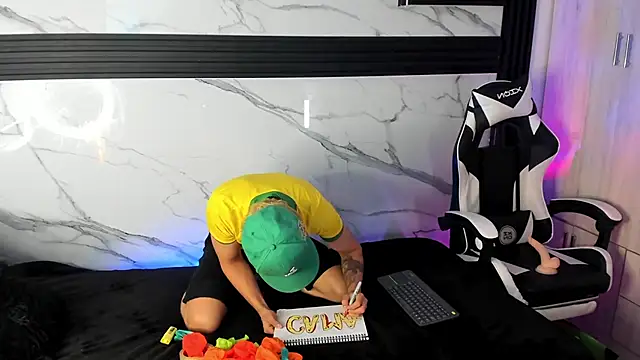 Snapshot of Saimonvela chatting on 11.12.25 Saimonvela online show from 11.12.25