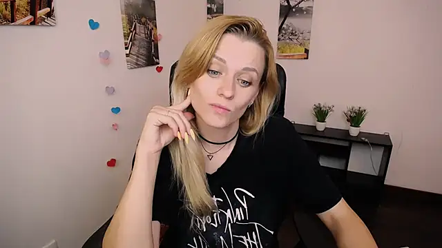 PeppyMia online show from 09.30.25