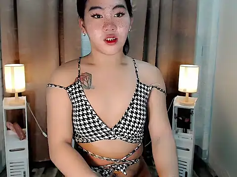 Snapshot of asian_slutt143 chatting on 04.01.26 asian slutt143 online show from 04.01.26