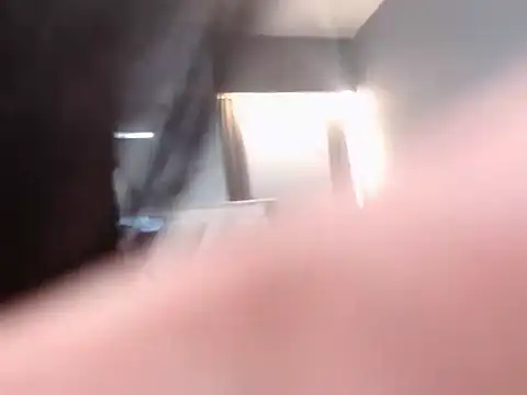 Snapshot of senna_mars chatting on 10.18.25 senna mars online show from 10.18.25