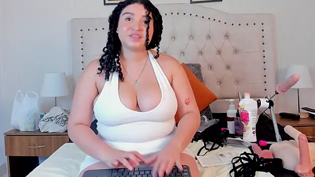 cristhi esterling online show from 10.27.25