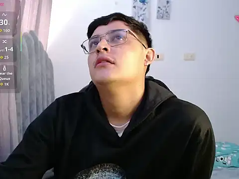 yesitwink  online show from 05.02.26