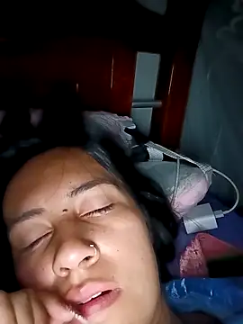 Snapshot of Nika_Hot chatting on 11.15.25 Nika Hot online show from 11.15.25