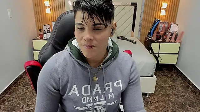 KAROLLJONES1 online show from 09.29.25