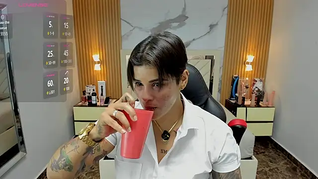 KAROLLJONES1 online show from 11.26.25