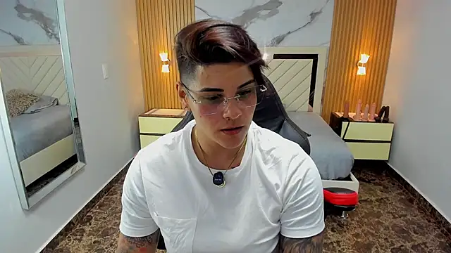 KAROLLJONES1 online show from 03.17.26