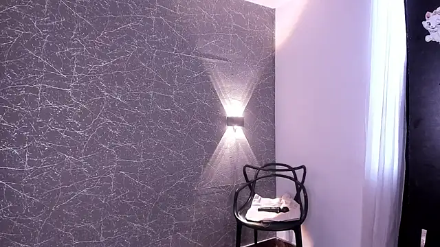 Miss Charlottet online show from 10.06.25