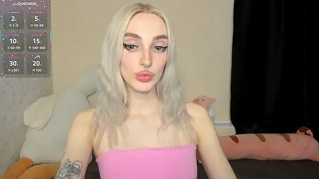 succubantra online show from 03.17.26