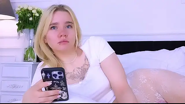 ANNABELLE LU online show from 10.06.25