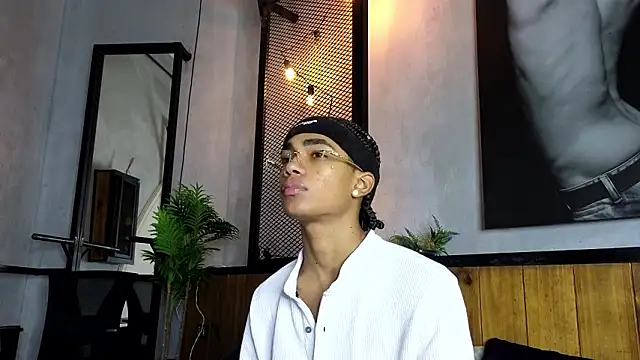 AlanCutee online show from 03.08.26