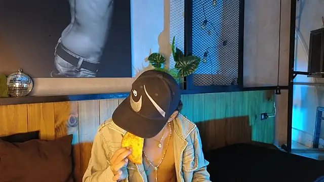 AlanCutee online show from 04.07.26