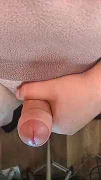 TobyDick13 online show from 10.04.25