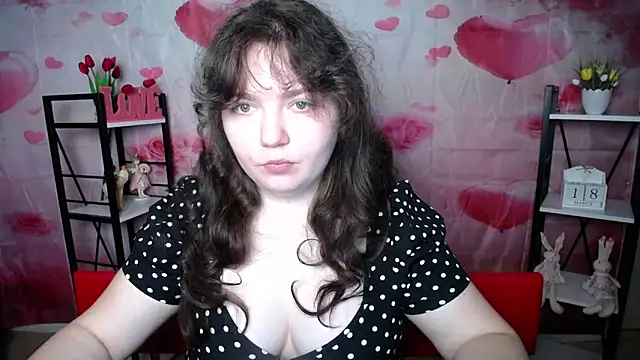 Snapshot of NeonilaLisova chatting on 03.18.26 NeonilaLisova online show from 03.18.26