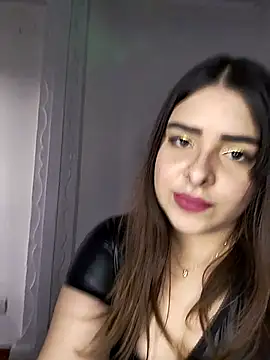 Nahomy cm online show from 10.31.25