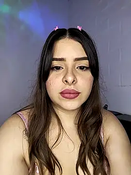 Nahomy cm online show from 12.05.25