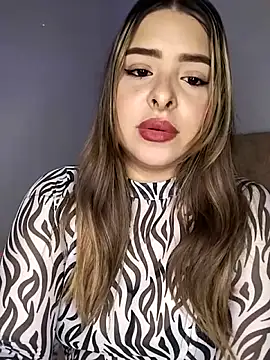 Nahomy cm online show from 04.08.26