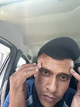 Snapshot of Smallboybigworld chatting on 01.12.26 Smallboybigworld online show from 01.12.26