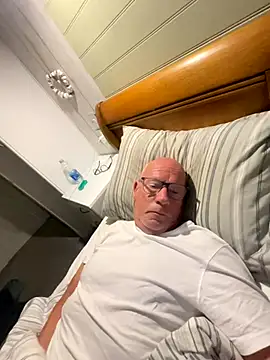 Snapshot of philefc chatting on 09.26.25 philefc online show from 09.26.25