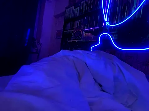 3615-ULLA online show from 10.26.25