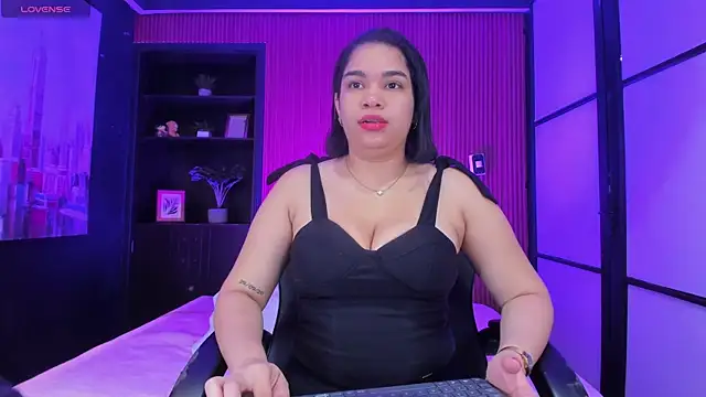 SamaraAnders  online show from 06.16.26