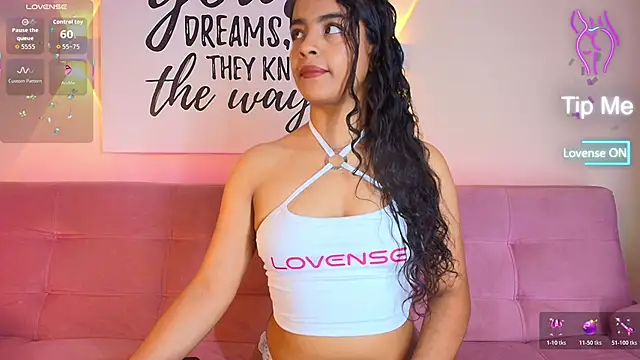 Snapshot of SunnyGilmoree chatting on 11.19.25 SunnyGilmoree online show from 11.19.25