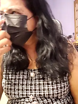 Snapshot of mallu-lover chatting on 09.10.25 mallu-lover online show from 09.10.25