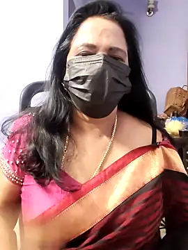 Snapshot of mallu-lover chatting on 09.24.25 mallu-lover online show from 09.24.25