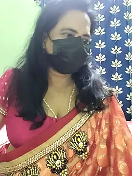 Snapshot of mallu-lover chatting on 11.01.25 mallu-lover online show from 11.01.25