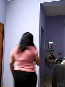 Snapshot of mallu-lover chatting on 11.30.25 mallu-lover online show from 11.30.25