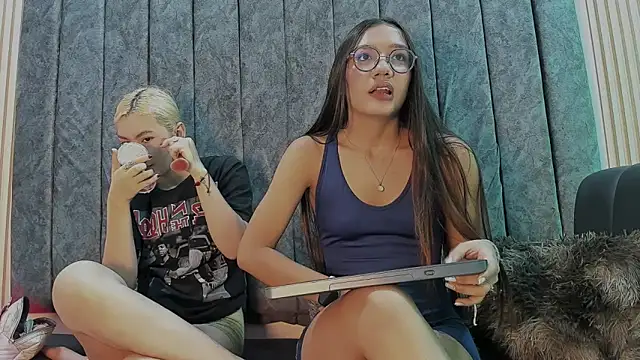 Snapshot of rubby_lux chatting on 11.10.25 rubby lux online show from 11.10.25