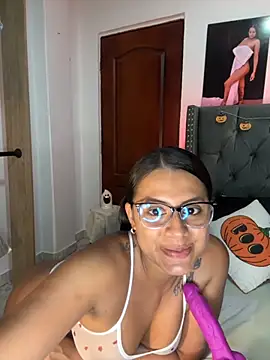 ema zoe online show from 10.20.25