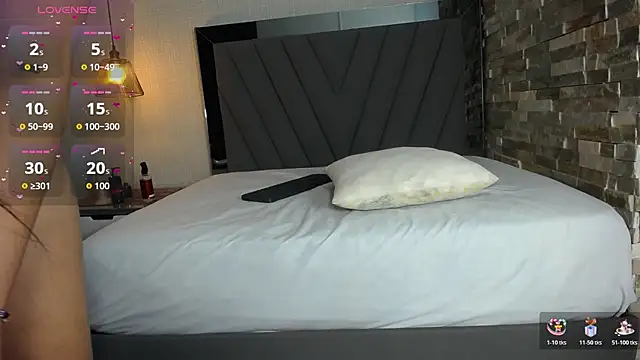 ALISSON BARKER online show from 10.23.25