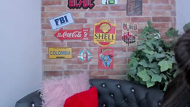 misss luxury online show from 11.25.25