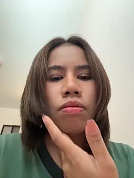 Snapshot of Kath_C chatting on 06.19.26 Kath C online show from 06.19.26