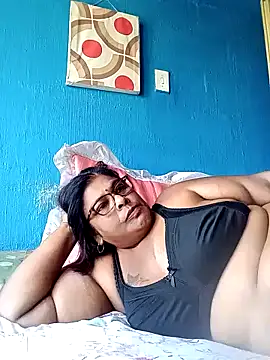 Snapshot of mileesha chatting on 01.23.25 mileesha online show from 01.23.25