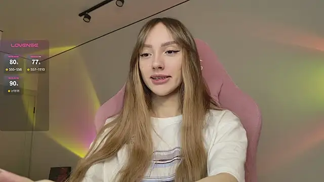 Snapshot of Lunainnk chatting on 09.29.25 Lunainnk online show from 09.29.25