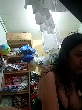 Snapshot of sexxxyscarlet69 chatting on 01.15.26 sexxxyscarlet69 online show from 01.15.26