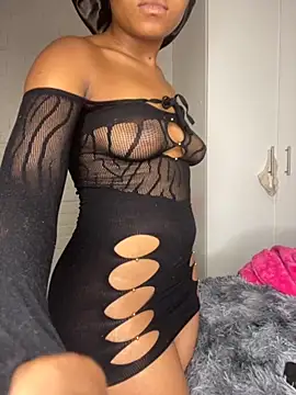 Snapshot of BaddestAss22 chatting on 11.16.25 BaddestAss22 online show from 11.16.25