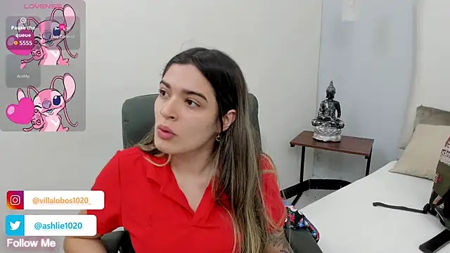 MiaVillalobos online show from 10.17.25