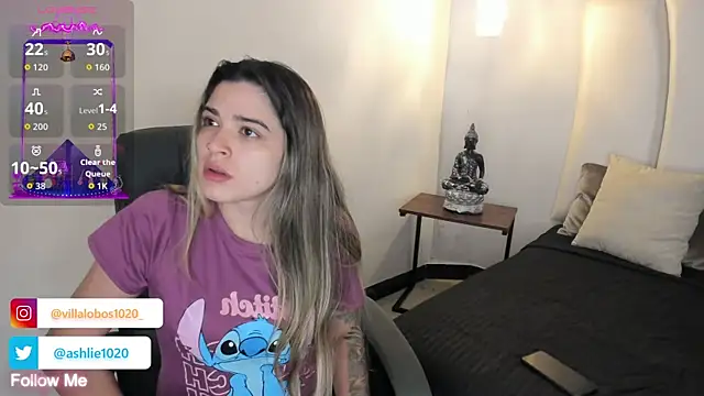 MiaVillalobos online show from 10.21.25