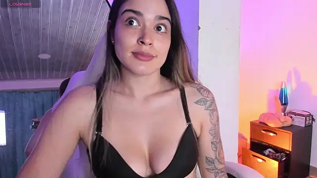 MiaVillalobos online show from 05.27.26