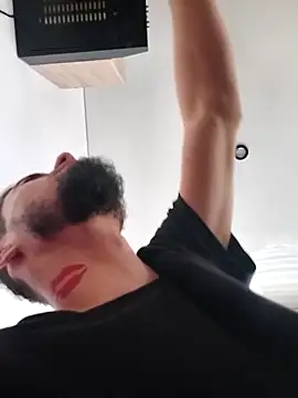 Snapshot of Negrila25 chatting on 02.05.26 Negrila25 online show from 02.05.26