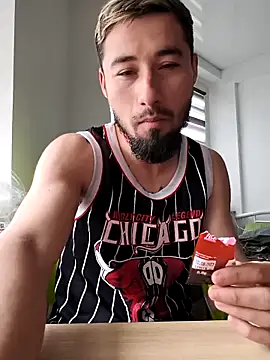 Snapshot of Negrila25 chatting on 02.17.26 Negrila25 online show from 02.17.26